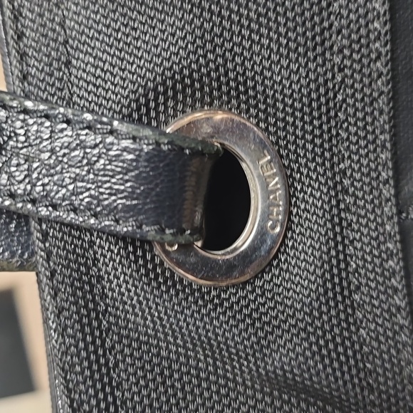 Chanel Black Quilted Tote Bag - Picture 11 of 12